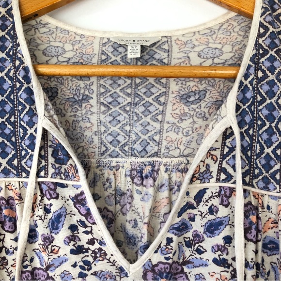 Lucky Brand Flowy Blue and Purple pattern Boho T-Shirt ~ EUC - Picture 2 of 4